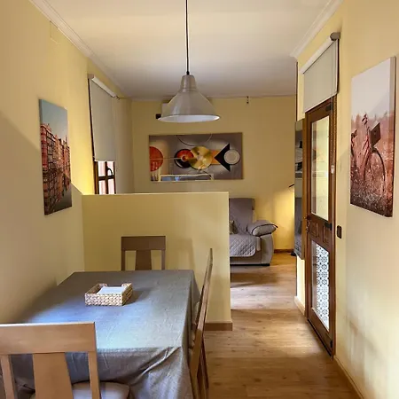 Acogedor Con Terraza, Casco Historico *